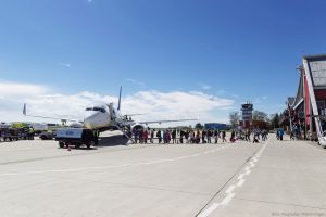 Reisende zur Ferienzeit: Tipps der Airports beachten
