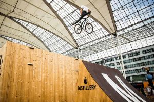 E-Bike und Flight-Bike zum Ausprobieren im MAC