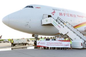 Frachtzuwachs und Carrier Suparna Airlines am Hahn Airport