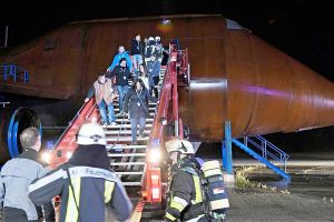 800 Kräfte löschten Triebwerksbrand der "ErdingAir" in MUC