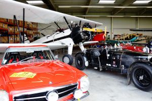 Zeitzeugen des Automobilbaus bei Oldtimern der Lüfte