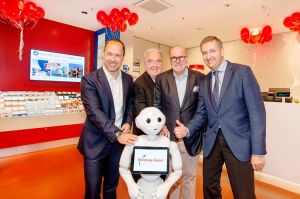 Hamburg-Reisende buchen schneller in neuem Welcome Center
