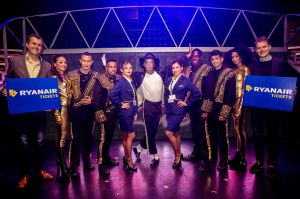 Ryanair verbindet Tickets für Flüge mit Theater und Fußballspiel