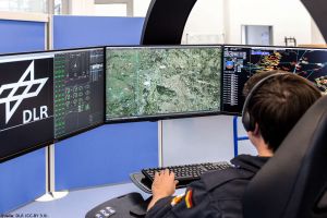 Frachtflugzeuge ohne Piloten in Luftraum integrierbar