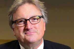 Professor Mark Powers wird Finanzchef bei Etihad