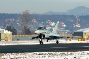 Eurofighter und F-18 für Luftraumsicherheit beim WEF