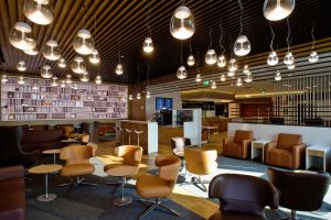 Lufthansa mit Italo-Lounge am Flughafen Mailand