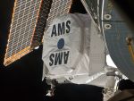 AMS-Detektor sucht nach Antimaterie im All