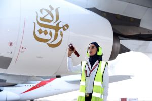 Frauen bei Emirates fliegen A380