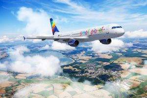 Small Planet Airlines und Paxport: Mehr für Reisende