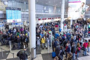 Verlorenes am Flughafen: Versteigerung in Hohenpolding