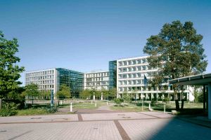 Fluglotse mit BWL als Studium in Worms