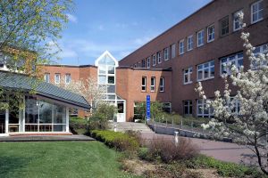 Fluglotse mit BWL als Studium in Worms