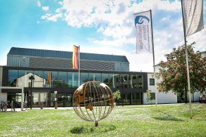 Fluglotse mit BWL als Studium in Worms