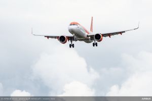 easyJet flottet A321neo für 235 Passagiere ein