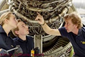 Lufthansa Technik lässt 13 Dutzend Azubis starten