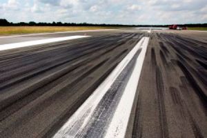 Hamburg Airport sperrt Landebahn Norderstedt/Alsterdorf