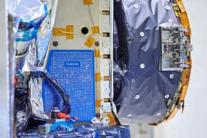 ESA-Chef Wörner bei Cheops und Ruag Space