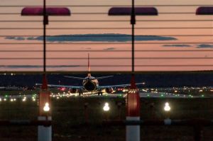 Runway am Flughafen Stuttgart nun mit LED