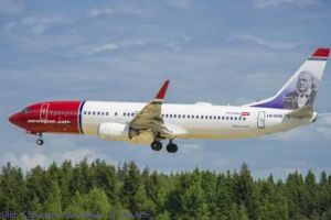 Boeing 737-800 von Norwegian bleiben bei LHT