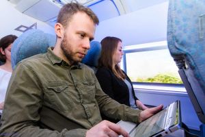 DLR testet Passagiere im Flugzeug ohne Fenster