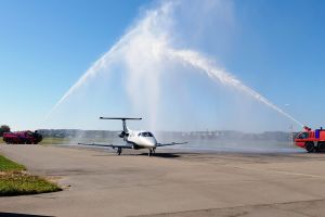 Business Jet Embraer Phenom 100 E am Bodensee