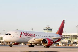 Avianca kommt mit Dreamliner aus Bogota nach München