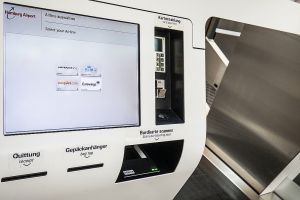 Eurowings in Hamburg mit vollautomatisierter Gepäckaufgabe