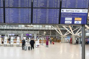 Eurowings in Hamburg mit vollautomatisierter Gepäckaufgabe