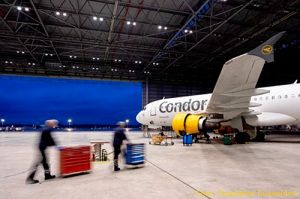 Condor baut Flugzeugwartung in Düsseldorf aus