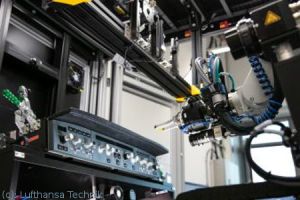 RoCCET von LHT testet Cockpits automatisiert