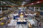 Boeing liefert ersten 787-Dreamliner bei gesteigerter Produktionsrate
