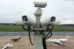 Fluglotsen im Remote Tower bewältigen Multiple Mode