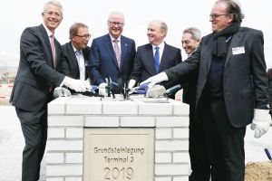 Grundstein für Terminal 3 gelegt