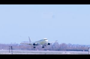 MC-21: Drittes Testflugzeug bei Moskau