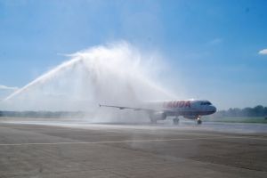 A320 von Laudamotion setzt in Friedrichshafen auf