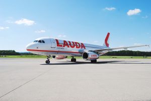 A320 von Laudamotion setzt in Friedrichshafen auf