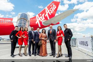 Airbus zeigt ersten A330neo für AirAsia Group
