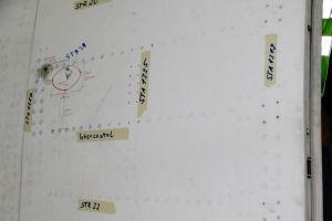 Fahrwerksbruch in Boeing 747 durchstößt Tragfläche