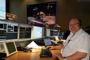 EDRS-C und der Mann, der den Satelliten steuert