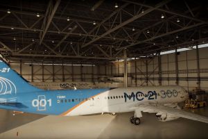MC-21 erstmals auf MAKS in Moskau – neben Su-30SM