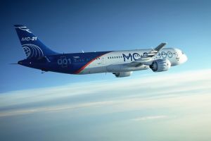 MC-21 erstmals auf MAKS in Moskau – neben Su-30SM