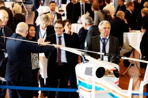 Luft- und Raumfahrtkongress: Wie Luftfahrt steuern?