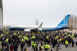 Boeing 737 MAX 10 feiert Debut in Renton