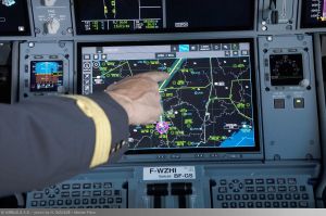 Airbus A350 XWB mit Touchscreen im Cockpit
