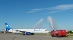 Condors nagelneuer Airbus A321-211 in Berlin empfangen