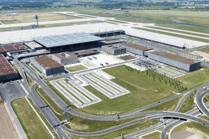 Flughafen BER bereitet sich auf Eröffnung vor