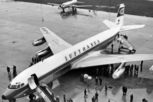 Ausschlachtung der Boeing 707-430 am Hamburg Airport