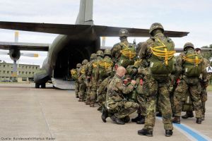Fallschirmsprungwoche: Regiment 31 bleibt einsatzbereit