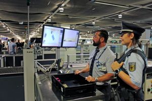 Messer im Handgepäck brachte Strafverfahren